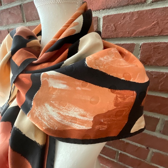 Silk Geometric Print Square Scarf 33”x34” NWOT Made In Italy - Picture 8 of 13